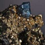 Scorodite on Pyrite