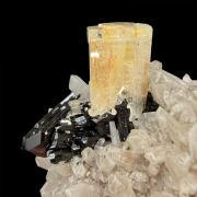 Beryl var. goshenite, tourmaline, quartz