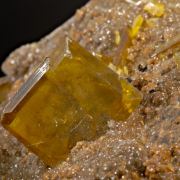 Wulfenite 