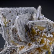 Wulfenite with Calcite, Plattnerite and Mimetite