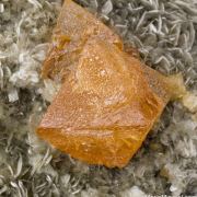 Scheelite with Quartz