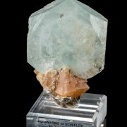 Beryl var. Aquamarine on Scheelite with Muscovite
