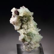 PHOSPHOPHYLLITE twinned
