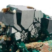 Dioptase, calcite