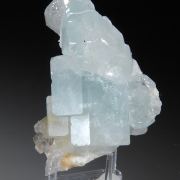 Beryl var. Aquamarine (bi-color and unusual habit)