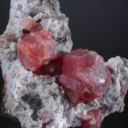 Grossular - Raspberry garnet