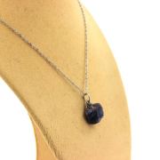 Raw Sapphire necklace. 10.47 ct.