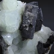 Babingtonite on Prehnite