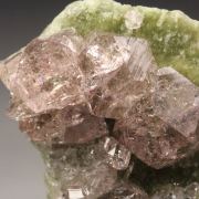 gem PINK GARNET var. GROSSULAR, DIOPSIDE
