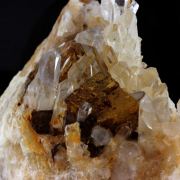 Quartz + Siderite. 1132.5 ct.