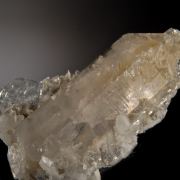Beryl v. Aquamarine & Euclase on Quartz