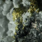 Or avec coloradoite, hessite et sylvanite dans du quartz / Localité - Mine Bessie G, comté de La Plata, Colorado