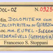 Dolomite on Quartz and Chalcopyrite