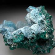 Shattuckite over Dioptase over Calcite