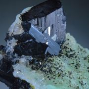 Babingtonite on Prehnite