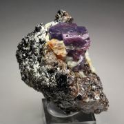 CORUNDUM var. RUBY, MUSCOVITE