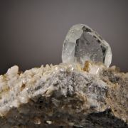 Beryl var. Goshenite on Muscovite with Albite