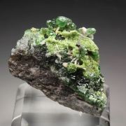 gem GARNET var. GROSSULAR var. CHROMIAN, DIOPSIDE