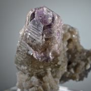 Amethyst - scepter with negative termination