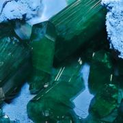 Dioptase on Plancheite
