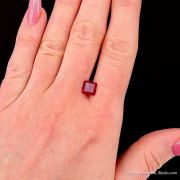Beryl var. Red Beryl (1.28 ct)