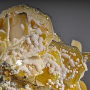 Wulfenite w. Calcite & Plattnerite