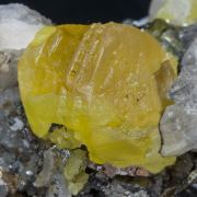 Sphalerite with Calcite, Quartz, Arsenopyrite and Sphalerite