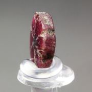 CORUNDUM var. RUBY - TRAPICHE