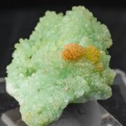 Mimetite on Cuprian Smithsonite