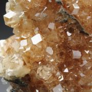 gem GARNET var. GROSSULAR