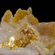Wulfenite with Calcite