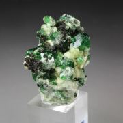 gem GARNET var. GROSSULAR var. CHROMIAN, DIOPSIDE