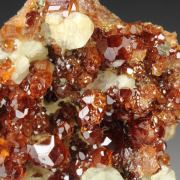 gem GARNET var. HESSONITE, DIOPSIDE