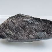 Axinite-(Fe)