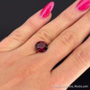 Almandine-Pyrope var. Rhodolite Garnet (5.68 ct)