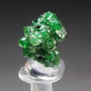 gem GARNET var. GROSSULAR var. CHROMIAN, CHROMITE