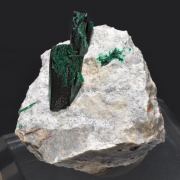 Brochantite with Dickite