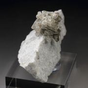 HOWLITE