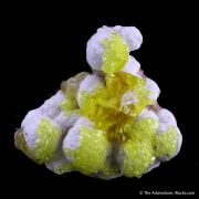 Jouravskite on Xonotlite