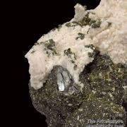 Manganoan Calcite (fl) on Tennantite and Sphalerite, with Pyrite
