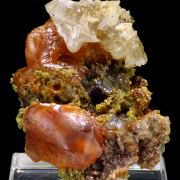 Wulfenite, cerussite