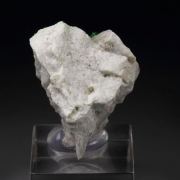 gem GARNET var. GROSSULAR var. CHROMIAN, CHROMITE