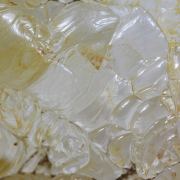 Opale / (variété - « Opal-AN ») / (variété - « Opale Hyalite ») / (« Opale vaisseau sanguin ») / Localité - San Luis Potosi, Mexique