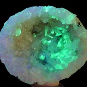 Quartz var. chalcedony