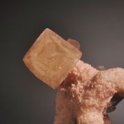 Powellite (elongated crystal) with Quartz and Apophyllite