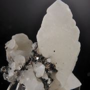 Jacobsite on and in Calcite (exceptional)