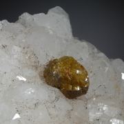 Mimetite var. Campylite on Quartz