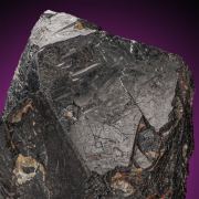 Gadolinite-(Y) 
