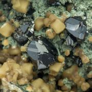 Sphalerite with Siderite