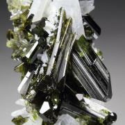 EPIDOTE, QUARTZ